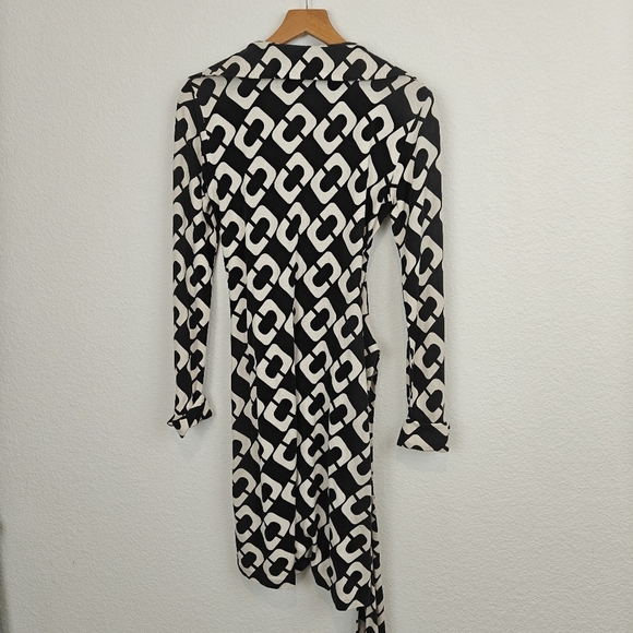 Diane von Furstenberg DVF Black White Chain Link Giant Julian Silk Wrap Dress 2 - Picture 15 of 15
